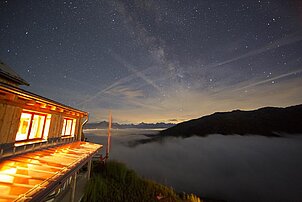 5_Huette_Daemmerung_UM_3384